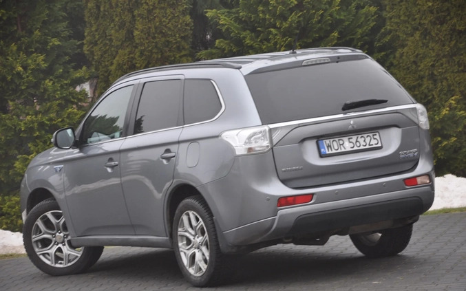 Mitsubishi Outlander cena 43900 przebieg: 381000, rok produkcji 2014 z Piotrków Kujawski małe 667